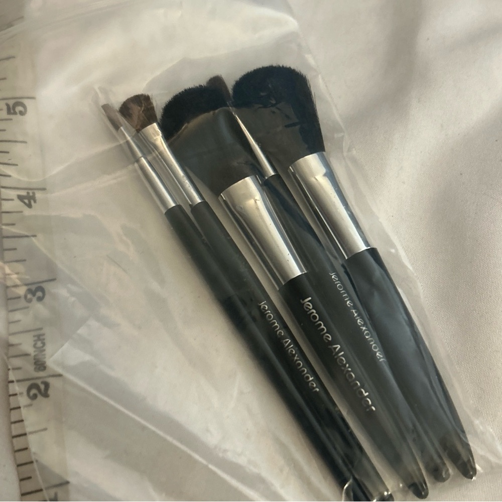 Jerome Alexander brush set black handle branded powder blush lip eyeshadow brush